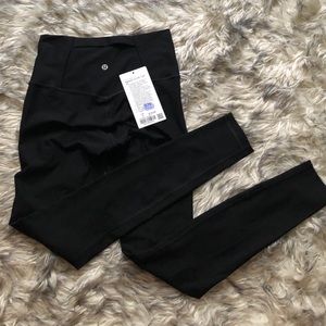 Lululemon Mapped Out Highrise Tight - size 6